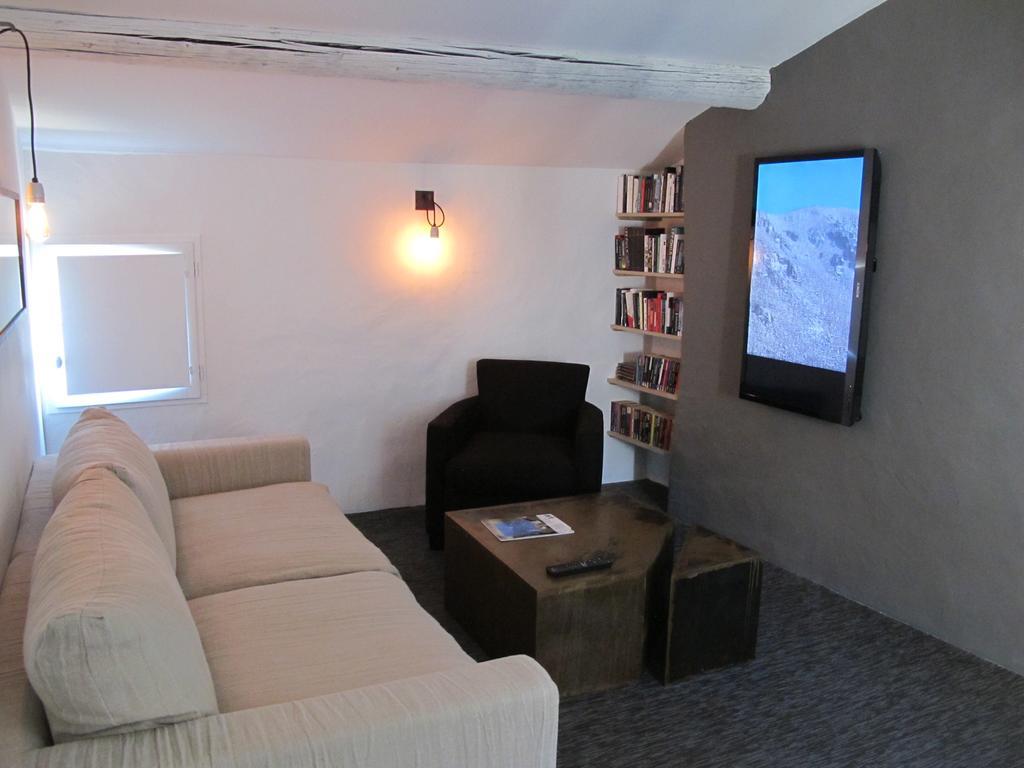 Chambres De L'Artemise & Spa Uzes Exterior photo