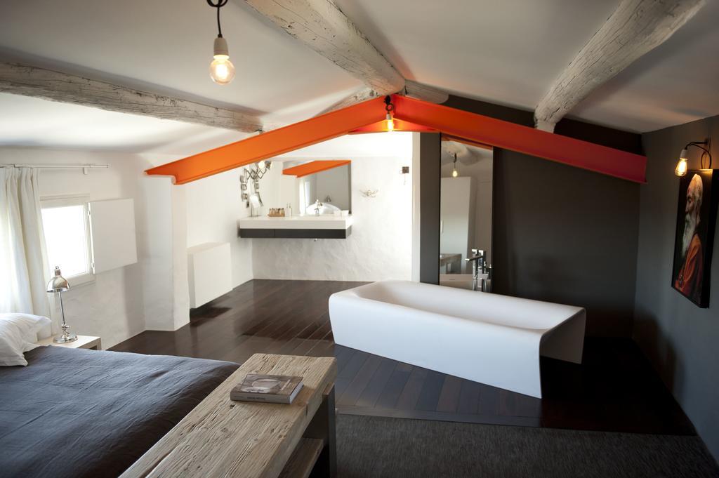 Chambres De L'Artemise & Spa Uzes Exterior photo